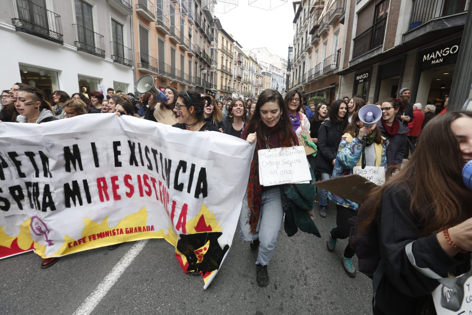 Más de 3.000 personas se manifiestan contra est lacra social