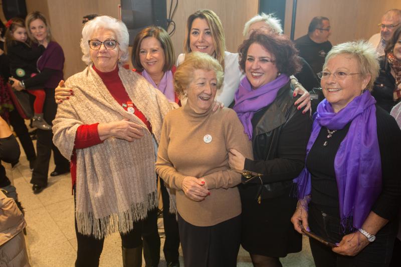 La presidenta de la Junta ha visitado Granada este 25-N en plena campaña electoral