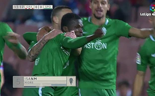 Isaac Cofie dio el triunfo al Sporting con un golazo.