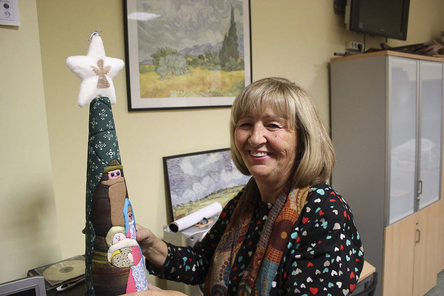 Los Álamos, Huerta Carrasco, Cuertel de Simancas, Santa Adela y La Garnatilla cuentan con estos talleres en los que los usuarios realizan actividades como costura, actividad física, bailes y se organizan excursiones