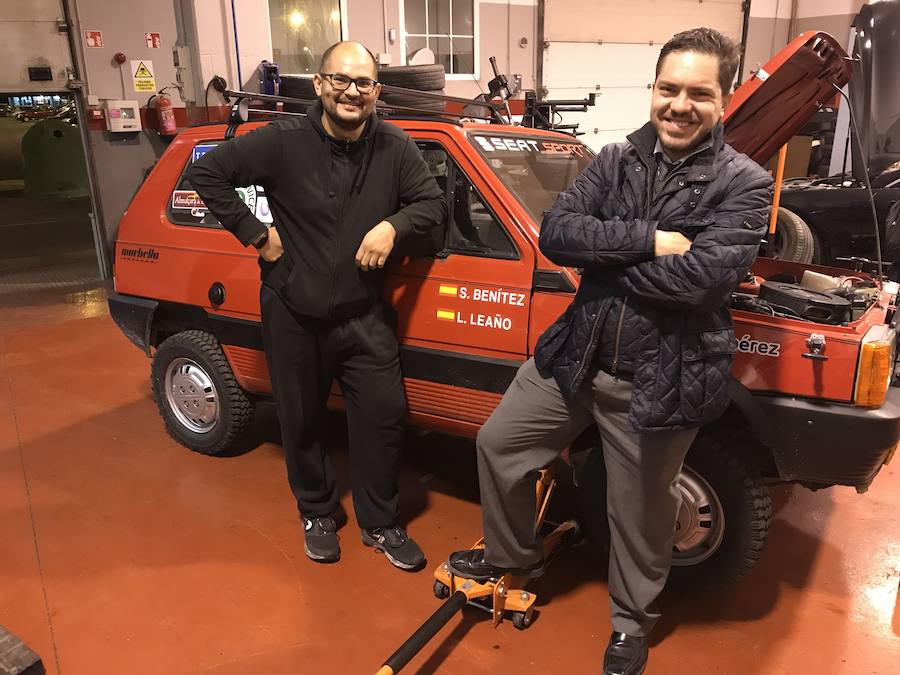 Dos almerienses y un Panda de 1983 en la Marroc Challenger