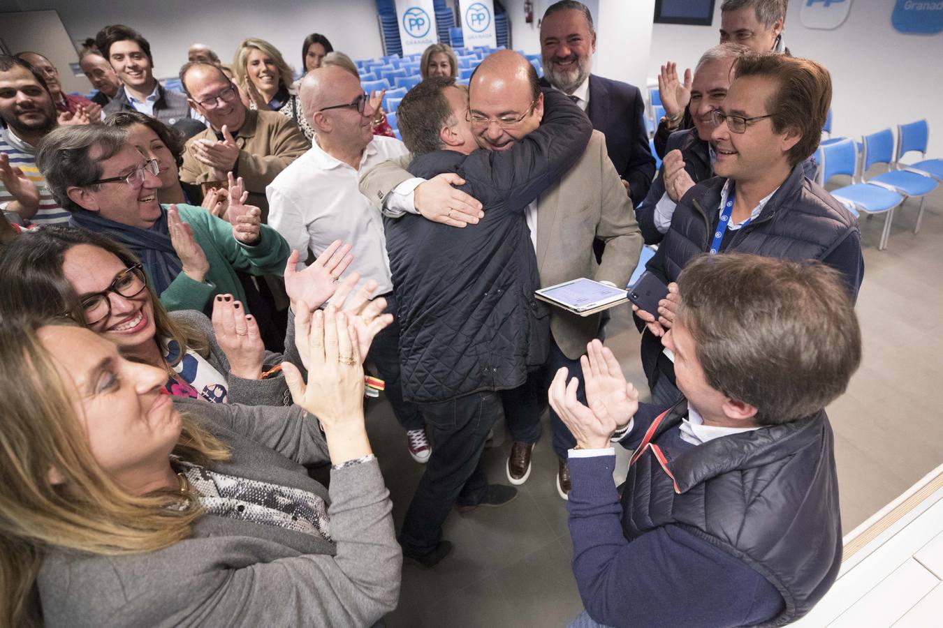 Repaso en instantáneas de una jornada intensa de elecciones en Granada