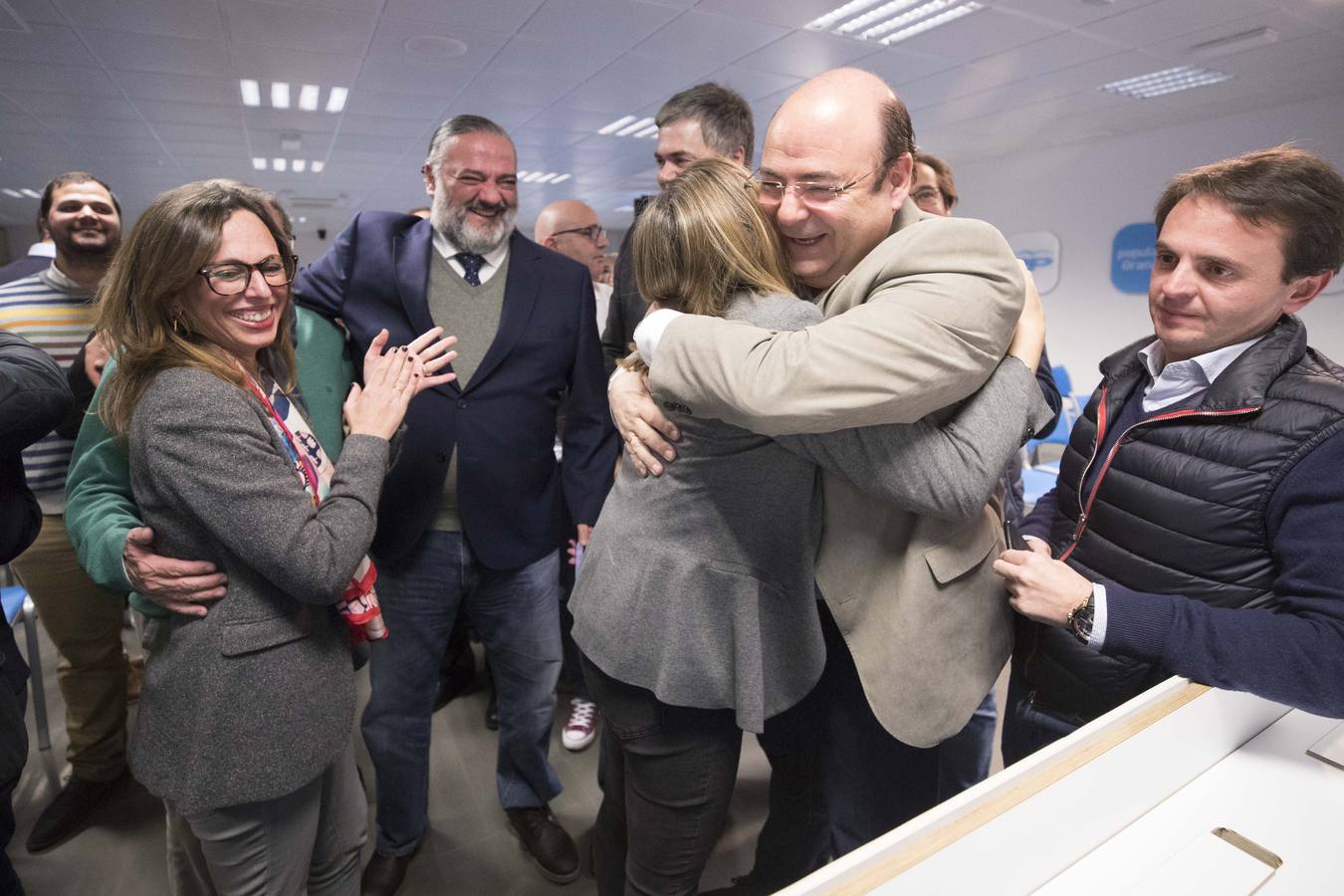 Repaso en instantáneas de una jornada intensa de elecciones en Granada