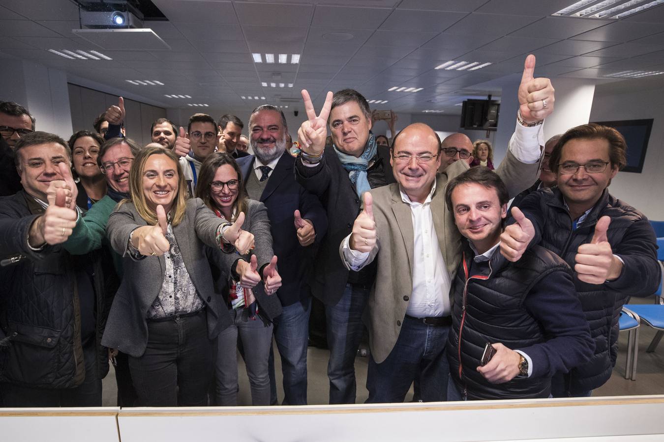 Repaso en instantáneas de una jornada intensa de elecciones en Granada