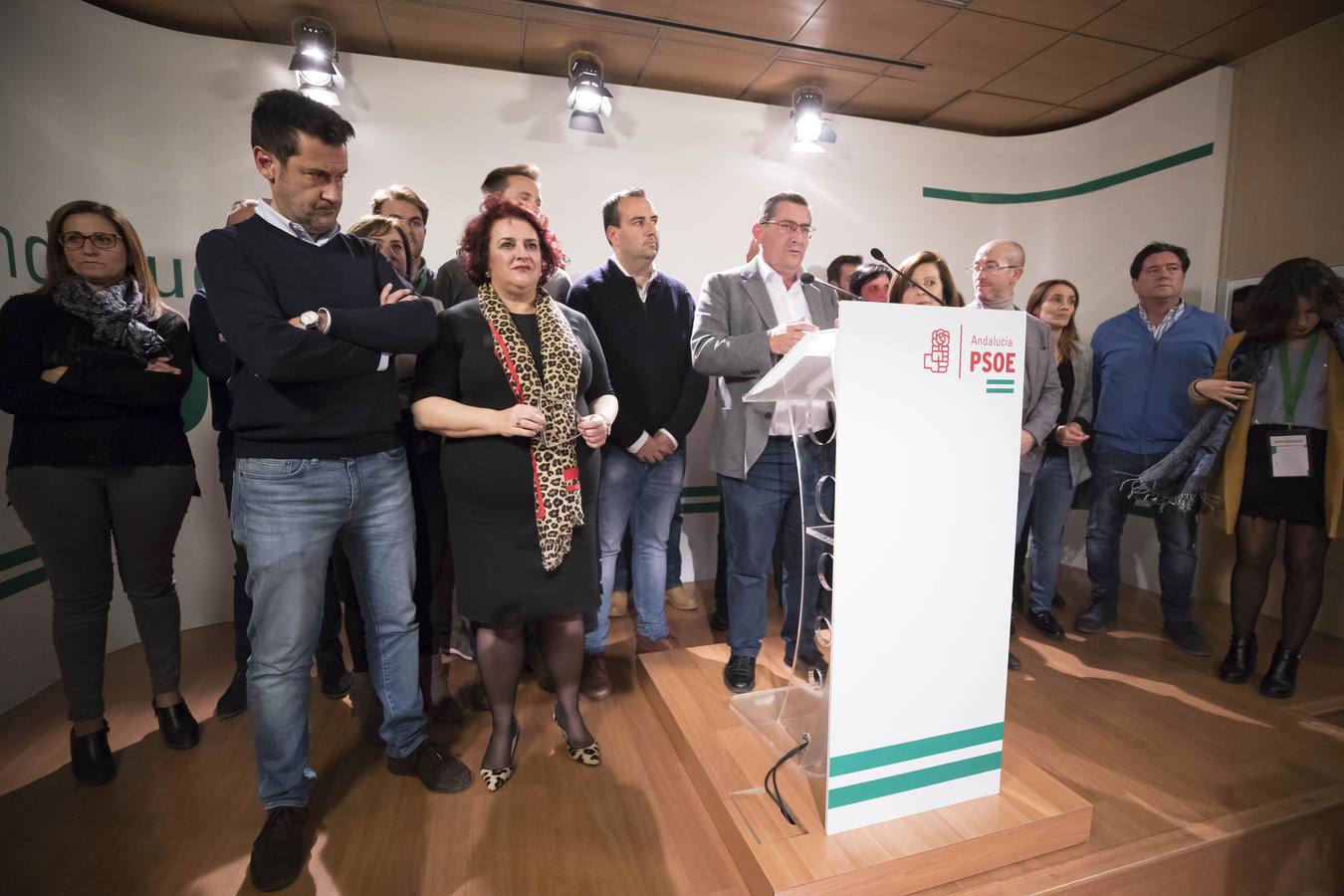 Repaso en instantáneas de una jornada intensa de elecciones en Granada