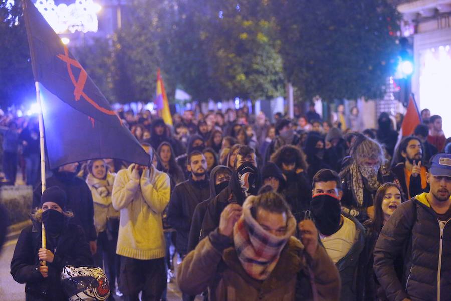 Consideran que «el motivo principal de que Vox haya llegado al Parlamento es que los partidos de izquierda no están unidos»