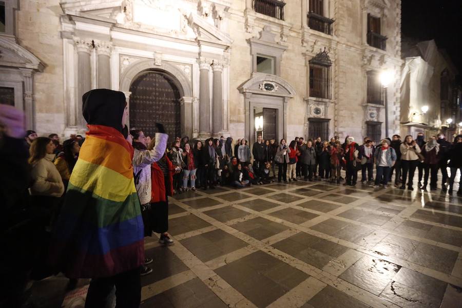 La concentración se convocó tras conocerse que el Tribunal Superior de Justicia de Navarra ratificaba la sentencia por abuso sexual