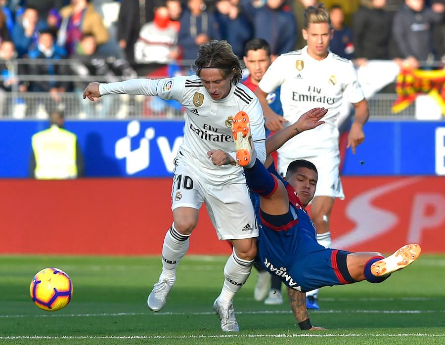 Fotos: Las mejores imágenes del Huesca-Real Madrid