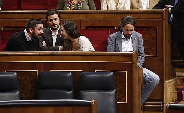 Pablo Iglesias, en su escaño del Congreso.