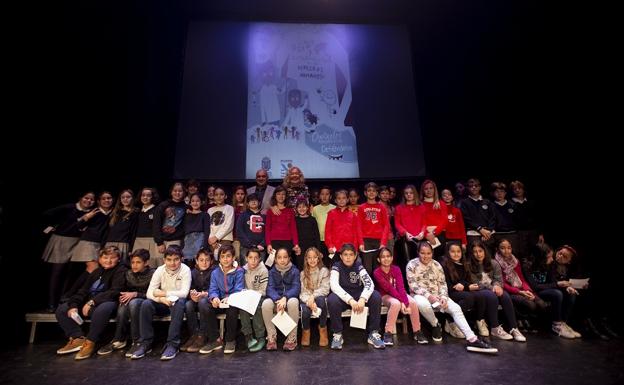 Los niños han disfrutado, en el teatro Calderón, de este acto en el que han sido los protagonistas. 