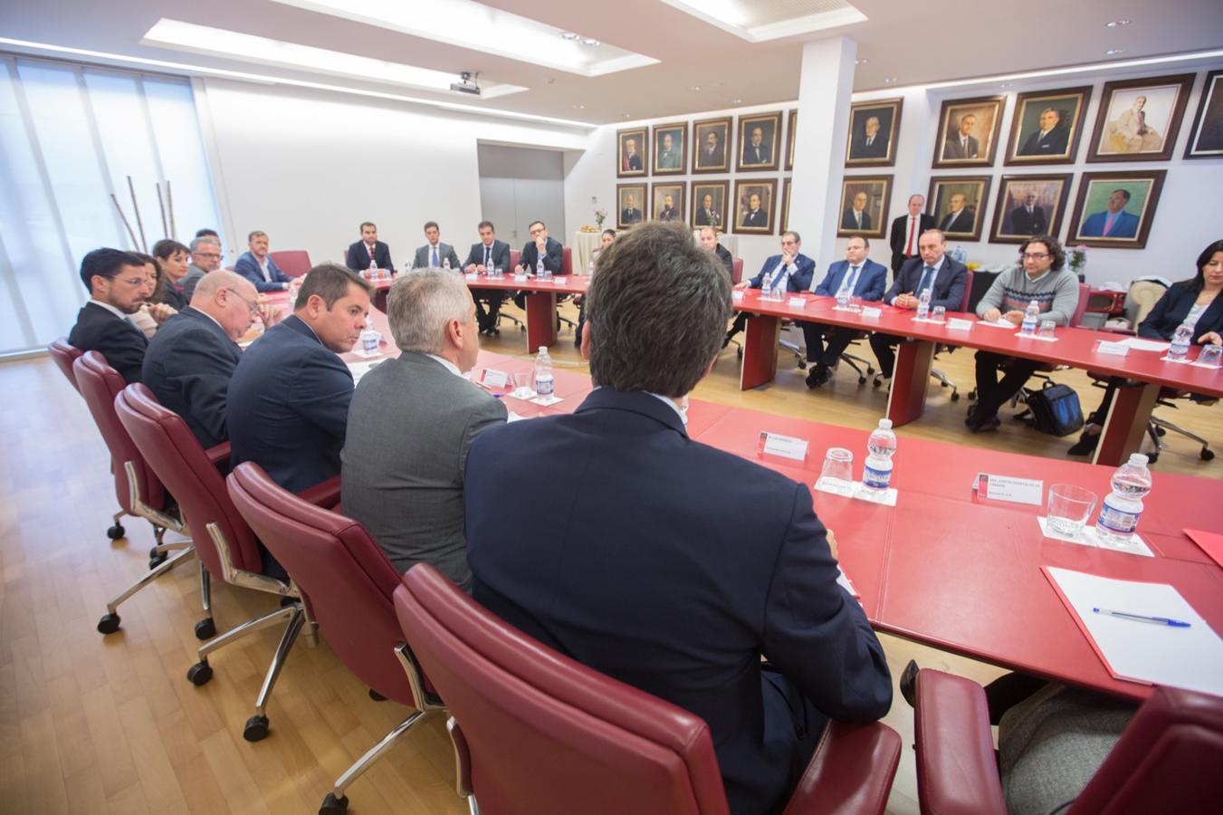 La Cámara de Comercio ha presentado este martes las conclusiones del foro de trabajo Directores Financieros Marco Emprendimiento y ha destacado que existen en la provincia «grandes empresas, especialmente en el sector de la tecnología y la biotecnología»