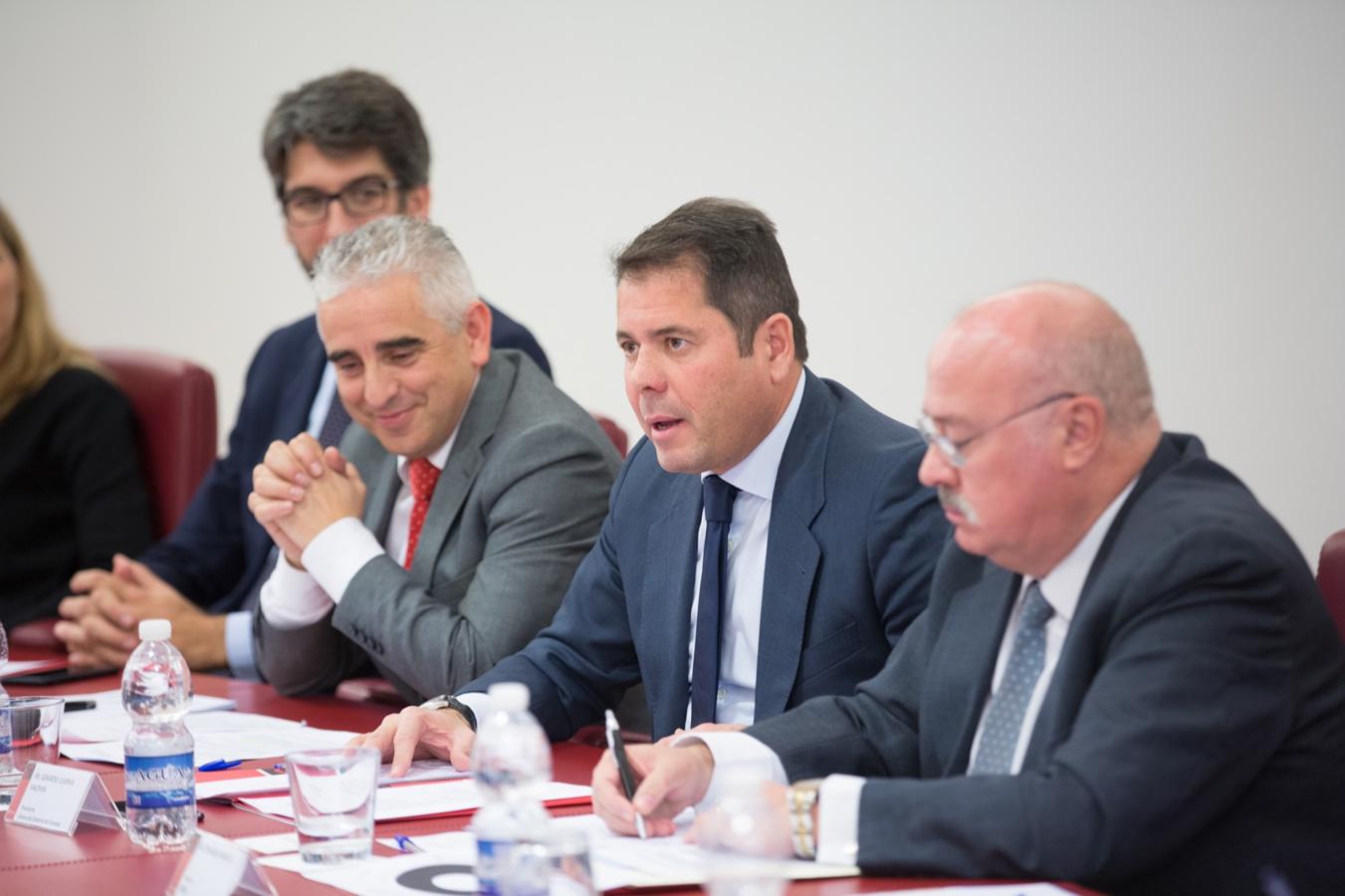 La Cámara de Comercio ha presentado este martes las conclusiones del foro de trabajo Directores Financieros Marco Emprendimiento y ha destacado que existen en la provincia «grandes empresas, especialmente en el sector de la tecnología y la biotecnología»