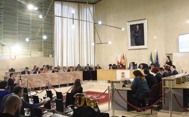 El Ayuntamiento anuncia 102 plazas de las convocatorias de 2018 y 2019