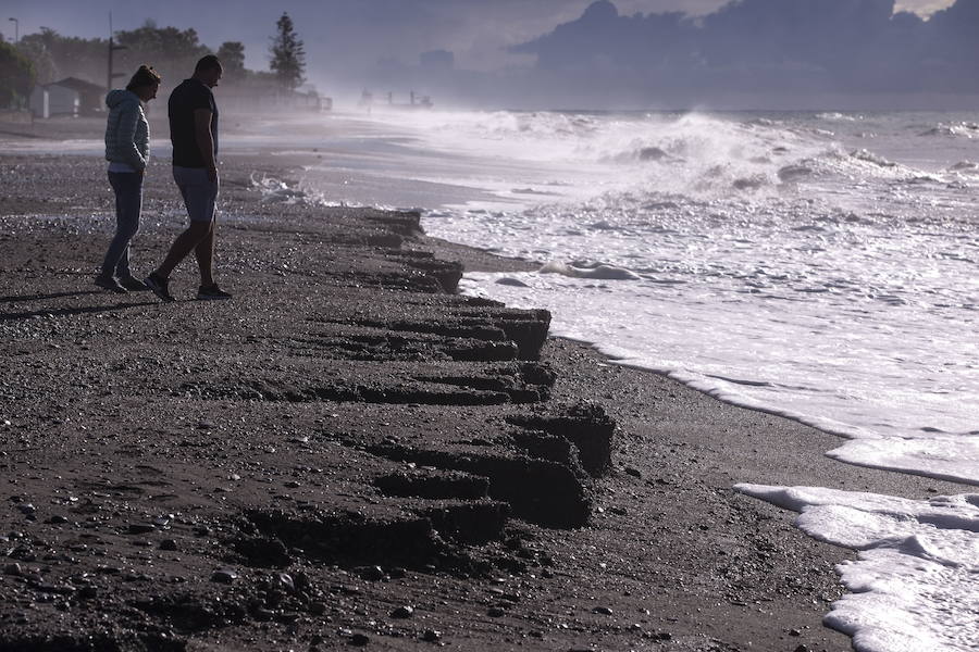 Hace menos de un mes un temporal volvió a comerse la playa