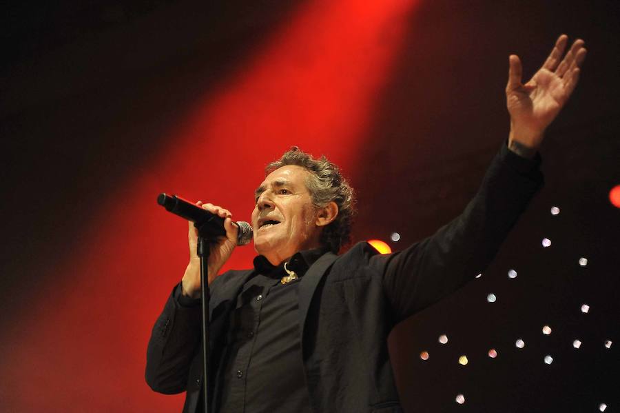 Fotos: Algunas imágenes del concierto de Miguel Ríos en Granada