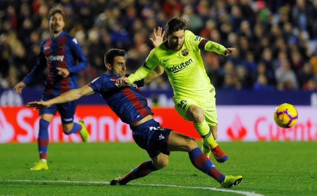 El líder galopa a lomos de Messi