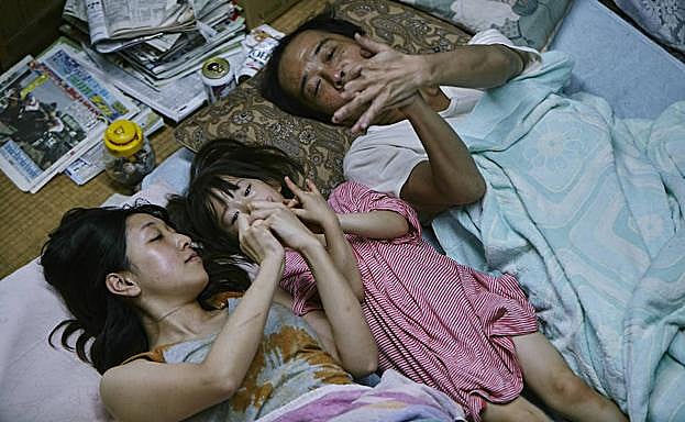 Una escena de 'Un asunto de familia'.