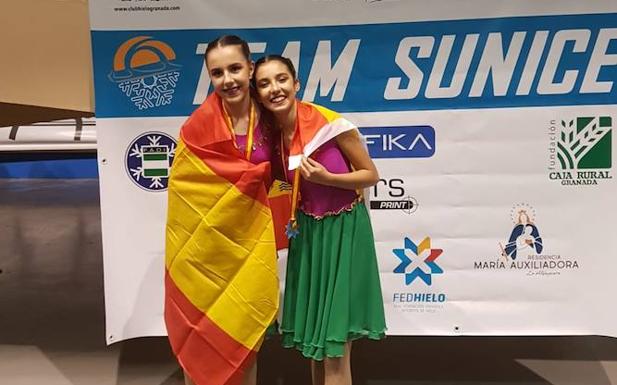 Dos deportistas de Las Gabias se proclaman campeonas de España en patinaje artístico sincronizado