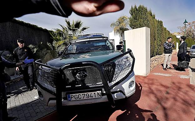 Sustraen un coche y roban 5.000 euros en un hotel de Tabernas