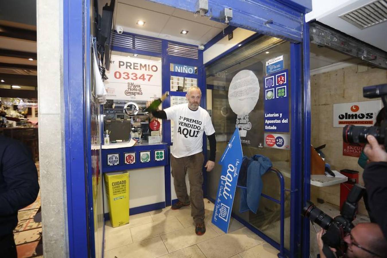 El primer premio se ha vendido en calle Ganivet, de la capital