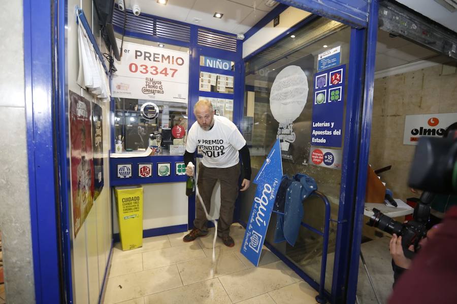 El primer premio, el tercero, uncuarto y algunos quintos, han dejado dinero en la provincia granadina