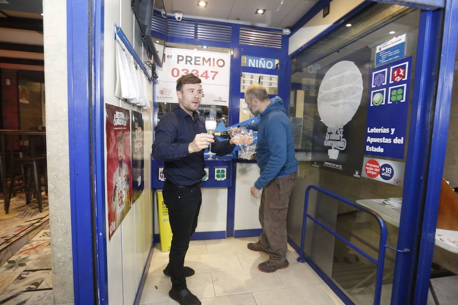 El primer premio, el tercero, uncuarto y algunos quintos, han dejado dinero en la provincia granadina