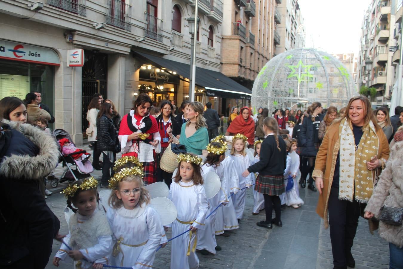 Cientos de personas participan en el Belén viviente de Jaén