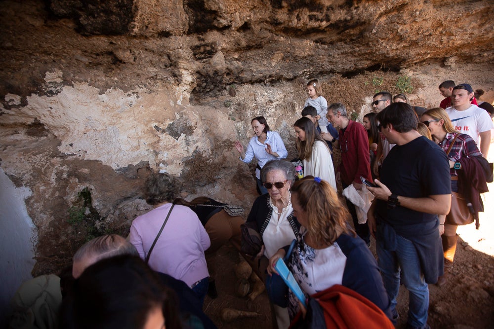 El anejo motrileño de Tablones ha vuelto a organizar su exitoso Belén Viviente, que el municipio 'utiliza' como reclamo turístico