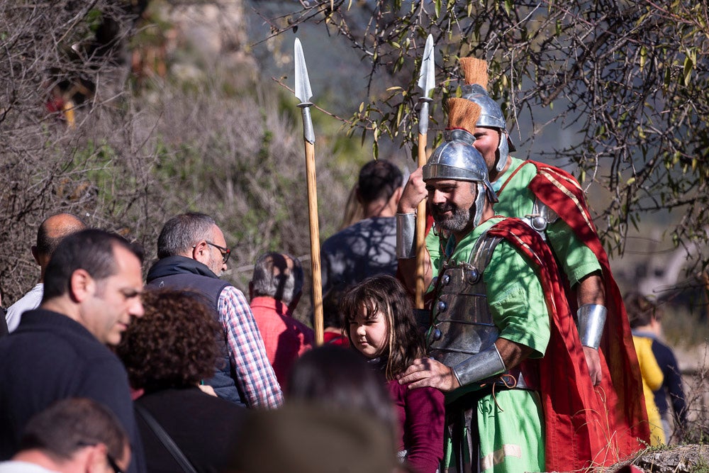 El anejo motrileño de Tablones ha vuelto a organizar su exitoso Belén Viviente, que el municipio 'utiliza' como reclamo turístico