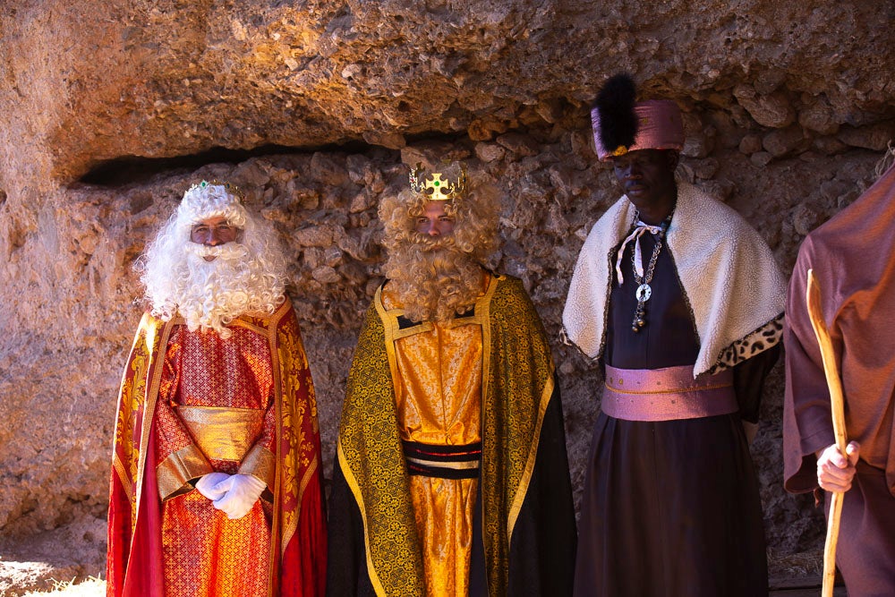 El anejo motrileño de Tablones ha vuelto a organizar su exitoso Belén Viviente, que el municipio 'utiliza' como reclamo turístico