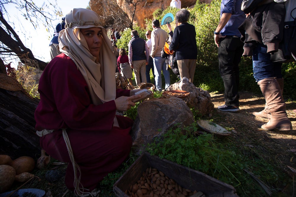 El anejo motrileño de Tablones ha vuelto a organizar su exitoso Belén Viviente, que el municipio 'utiliza' como reclamo turístico
