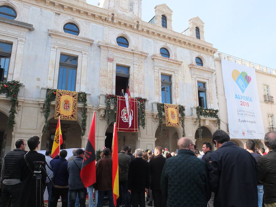 Tras 14 años, el acto que recuerda la reconquista de Almería pudo hacerse en la Casa Consistoria