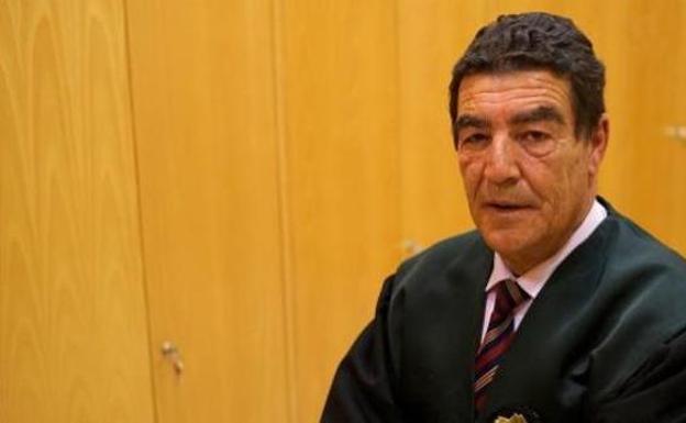 Juez Calatayud: «Proteger a los menores es enseñarles sus derechos y respetarlos, pero también enseñarles sus deberes»