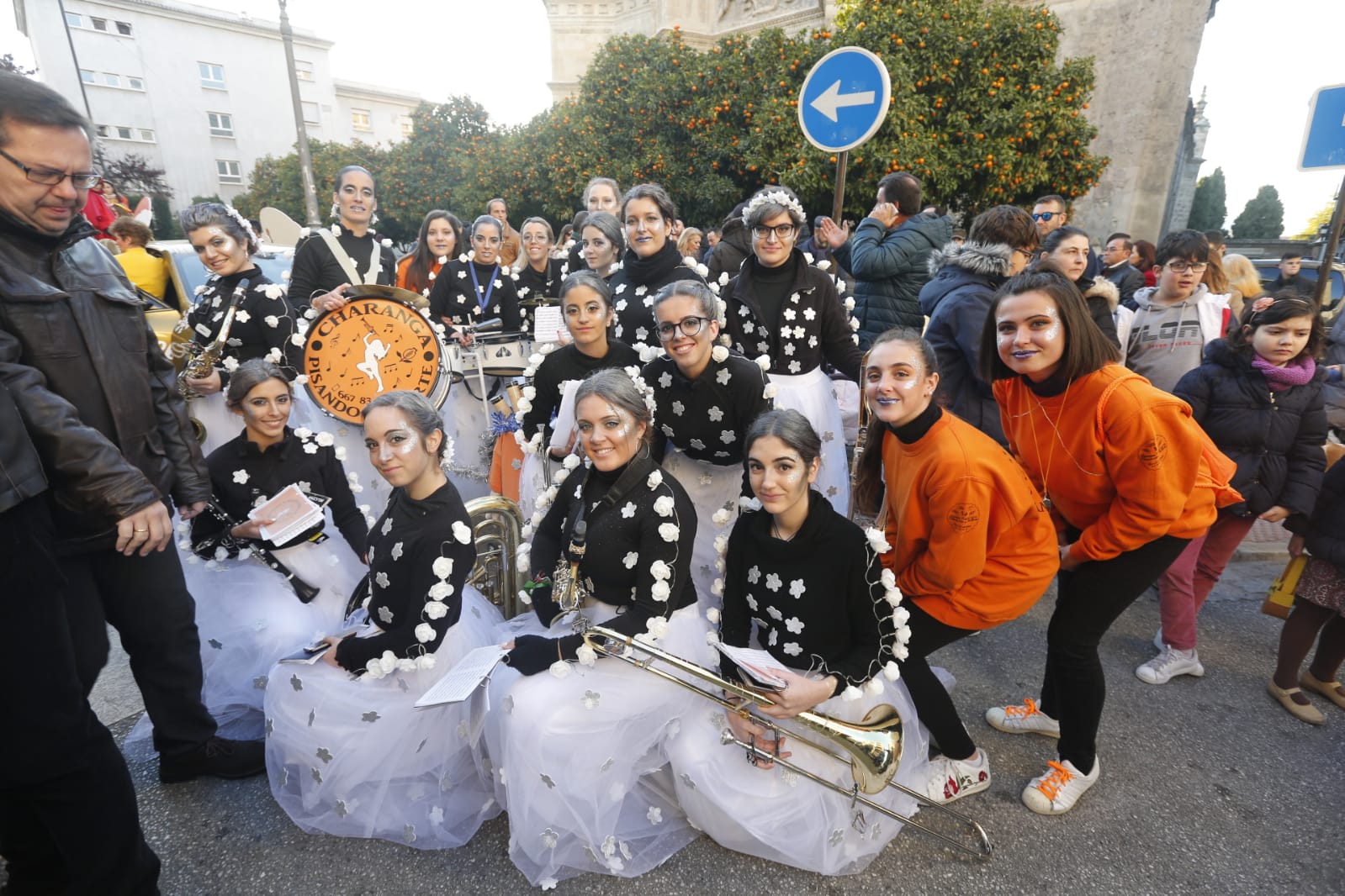 Desde los minutos previos al arranque hasta su llegada al Ayutamiento de Granada, aquí tienes todas las imágenes de la noche más mágica de la Navidad