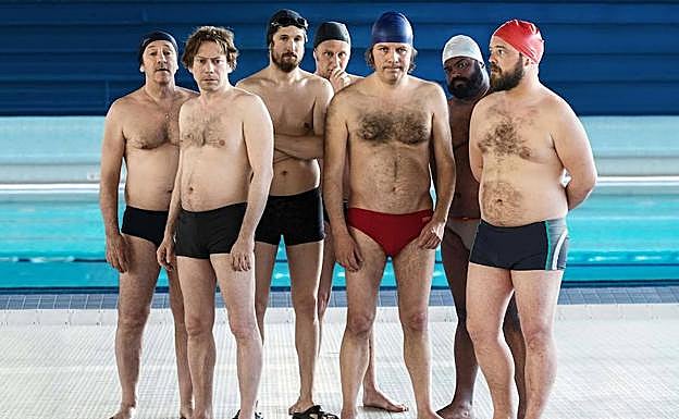 Los protagonistas de 'El gran baño', un 'Full Monty' a la francesa.