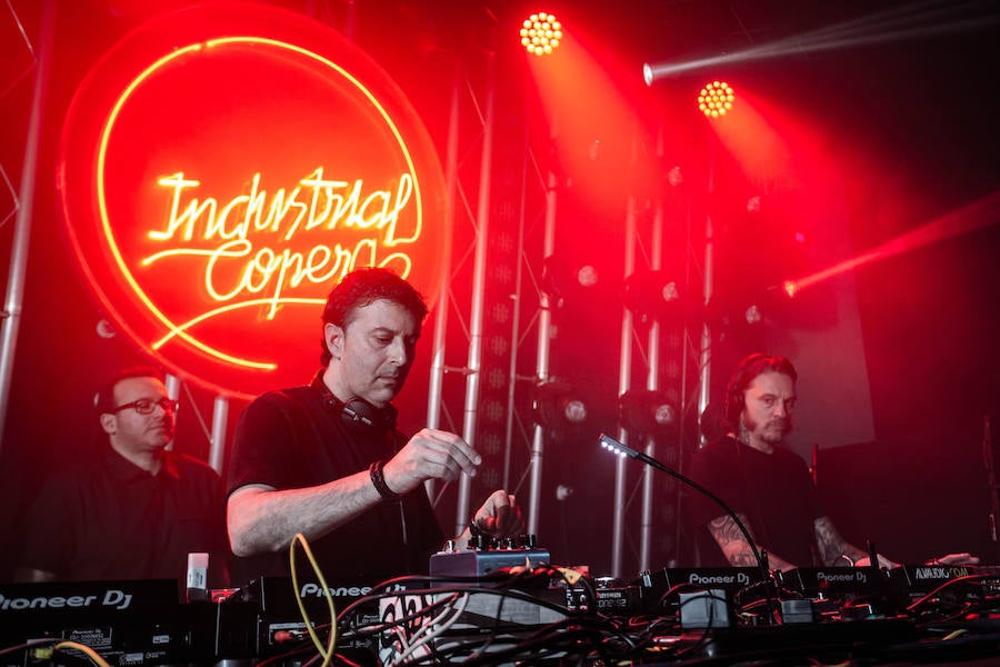 El conjunto formado por Oscar Mulero, Reeko y Exium logró cortal el cartel de no hay billetes