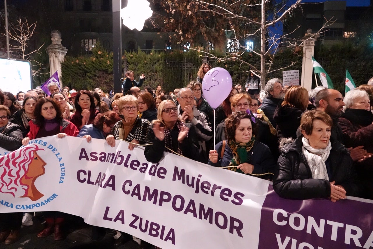 Gran Vía está cortada por la concentración, que irá en manifestación hasta plaza del Carmen