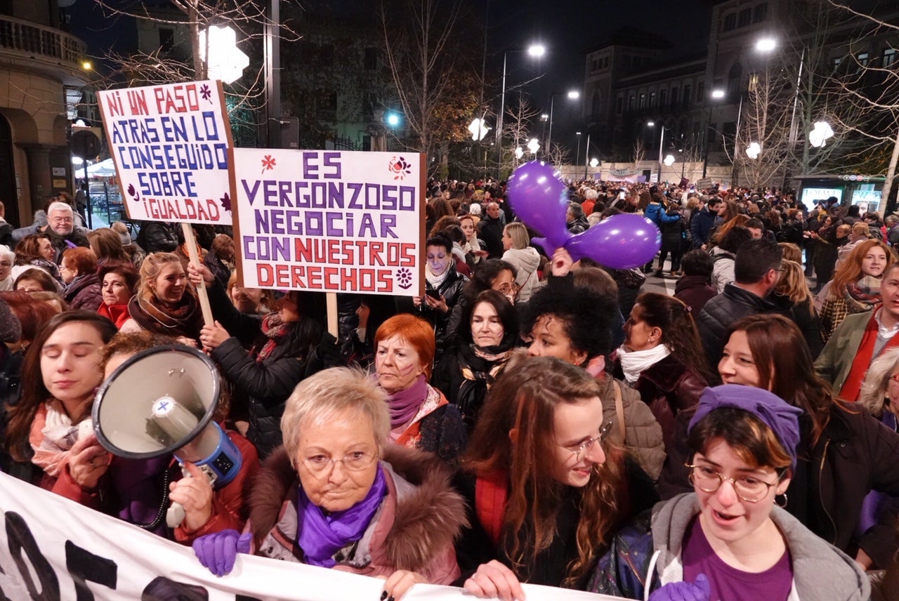 Gran Vía está cortada por la concentración, que irá en manifestación hasta plaza del Carmen