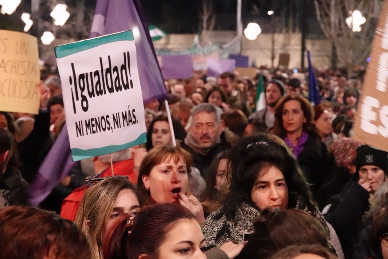 Gran Vía está cortada por la concentración, que irá en manifestación hasta plaza del Carmen