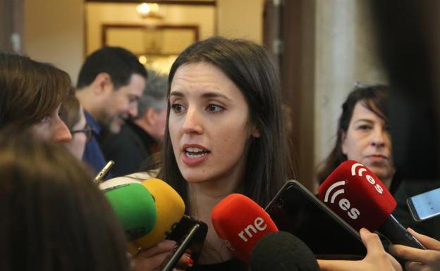 Podemos arremete contra el Gobierno «rancio» de Juanma Moreno en Andalucía