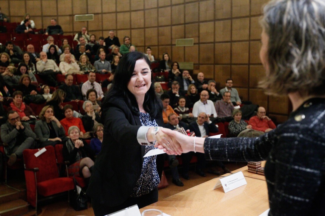 La UGR entrega los premios extraordinarios de doctorado a 36 hombres y mujeres que ahora trabajan en universidades de España y el extranjero