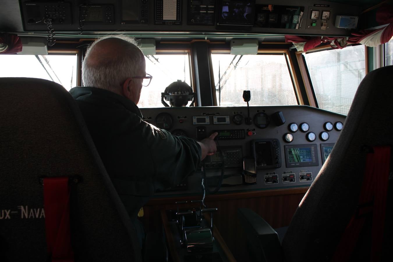 Junto a Salvamento Marítimo efectúa el primer test en Almería de un supuesto auxilio a un inmigrante caído al mar
