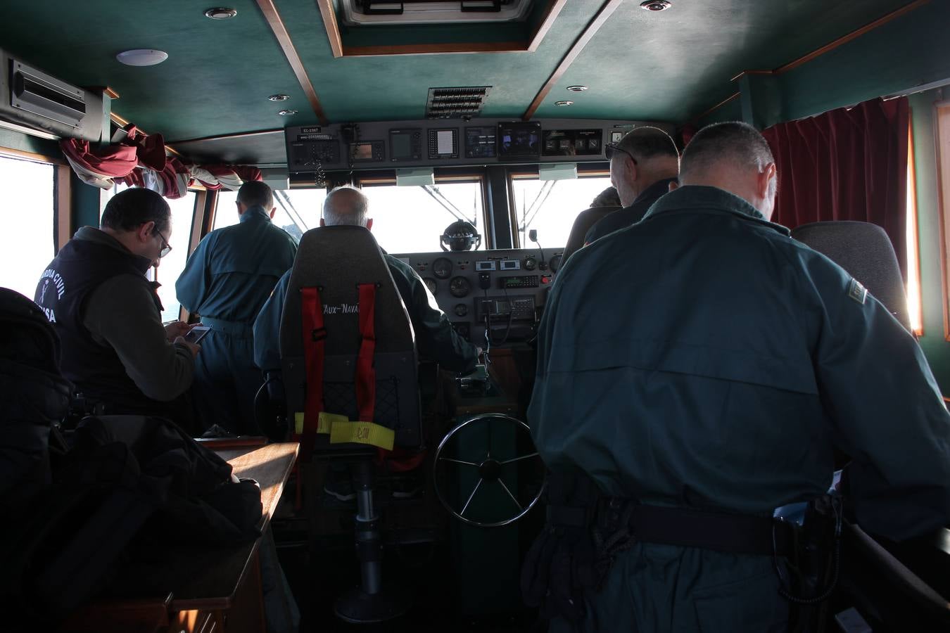 Junto a Salvamento Marítimo efectúa el primer test en Almería de un supuesto auxilio a un inmigrante caído al mar