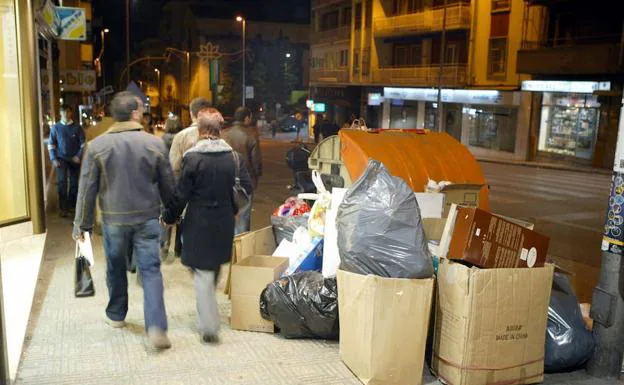 El Ayuntamiento recibe una única oferta para la gestión de la recogida de papel y cartón usado