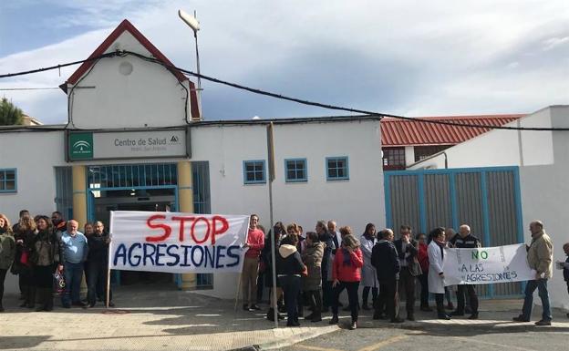 Una médico de Motril recibe dos agresiones de la misma persona en una semana