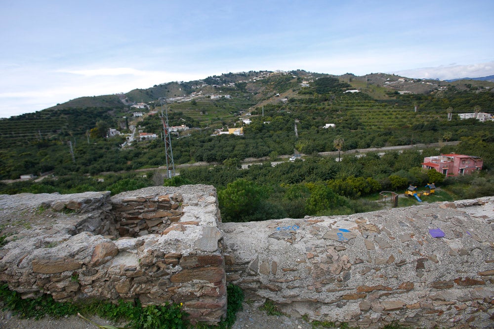 En la provincia hay contabilizados 102 expedientes con propuesta de sanción para los propietarios de pozos ilegales: 96 leves, cuatro menos graves y dos graves. Los graves conllevan sanciones que oscilan entre el medio millón de euros y el millón