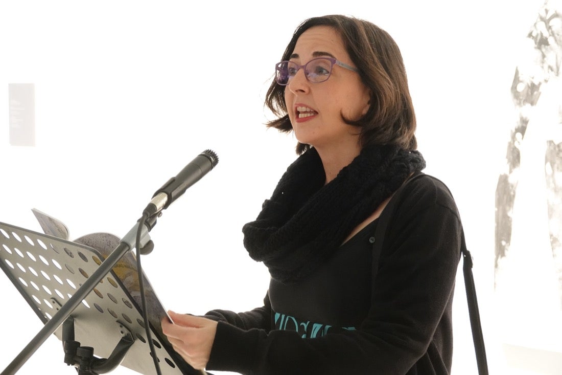 La Biblioteca de Andalucía acoge la exposición 'Palabras más allá del liezo', en la que tres pintores interpretan los textos de trece poetas andaluces de reconocido prestigio