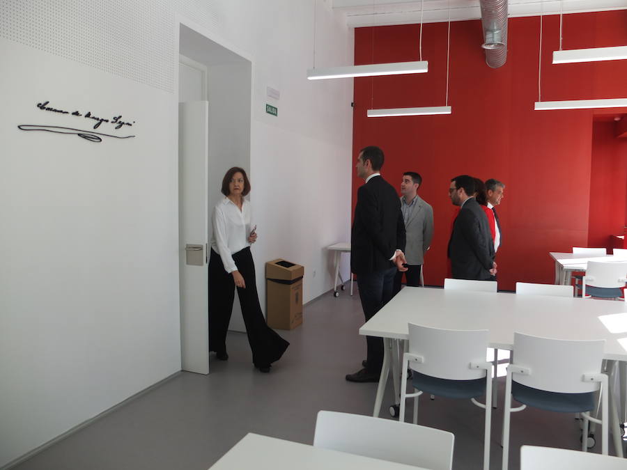 Aún no hay fechas para la apertura del resto de espacios de una dotación que prevé rejuvenecer la vida del centro al mismo tiempo que ofrece cultura