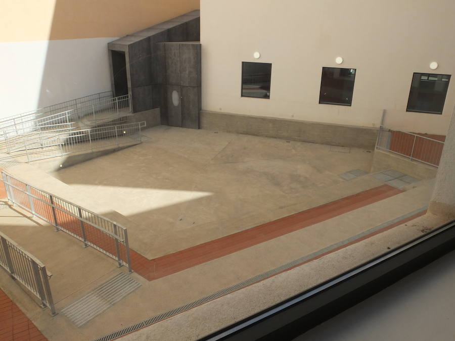 Aún no hay fechas para la apertura del resto de espacios de una dotación que prevé rejuvenecer la vida del centro al mismo tiempo que ofrece cultura