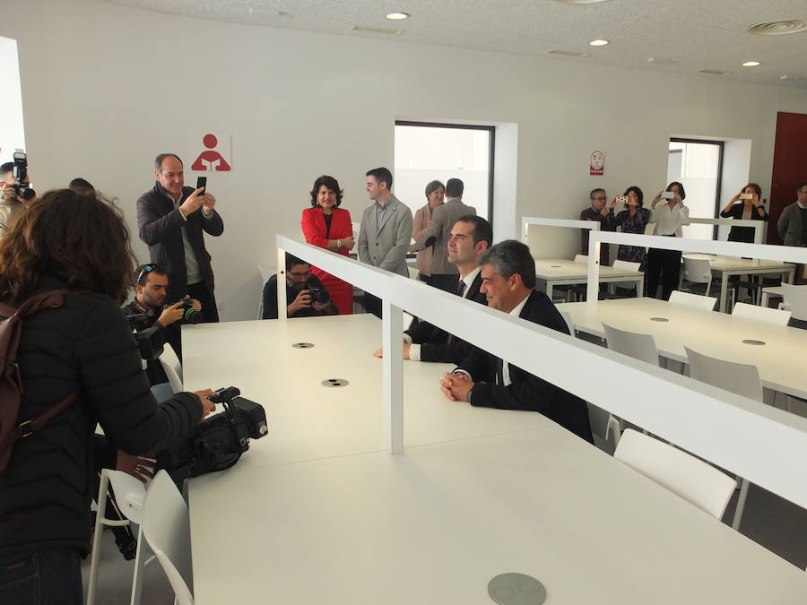 Aún no hay fechas para la apertura del resto de espacios de una dotación que prevé rejuvenecer la vida del centro al mismo tiempo que ofrece cultura